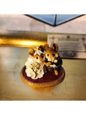 Wee Forest Folk Retired M-200 Bride & Groom Figurine 1994 By Annette Petersen